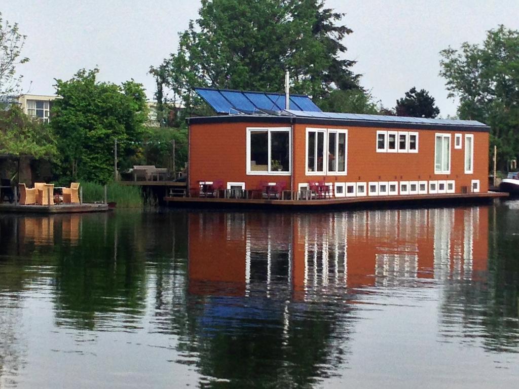 B&B Houseboat Between Amsterdam Windmills Экстерьер фото