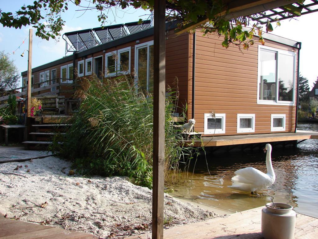 B&B Houseboat Between Amsterdam Windmills Экстерьер фото